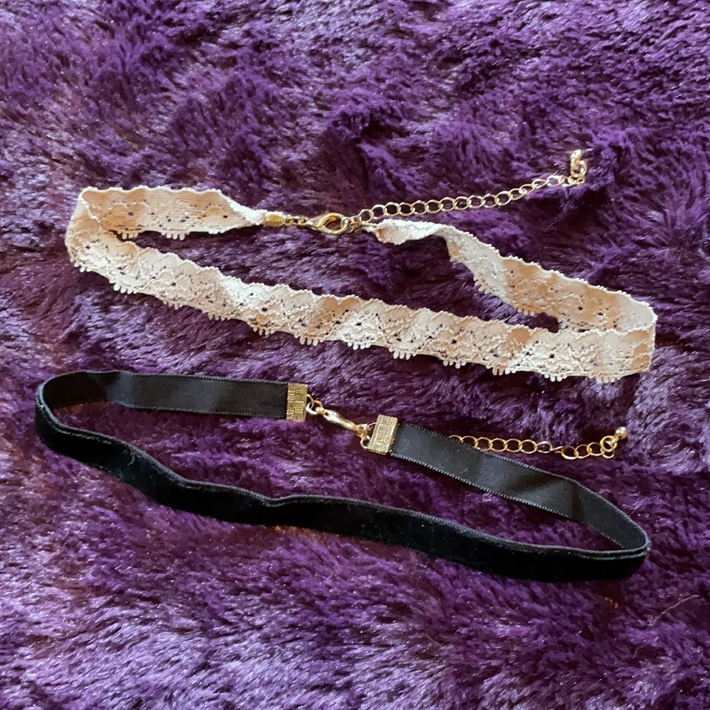 Hot Topic Choker Set Black Velvet Grey Lace